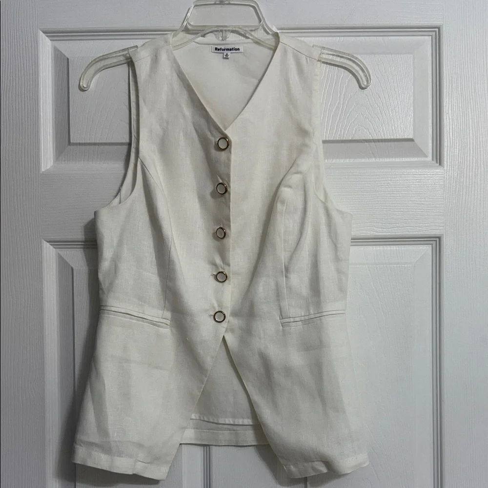 Reformation Ivory Linen Button-Front Vest Top